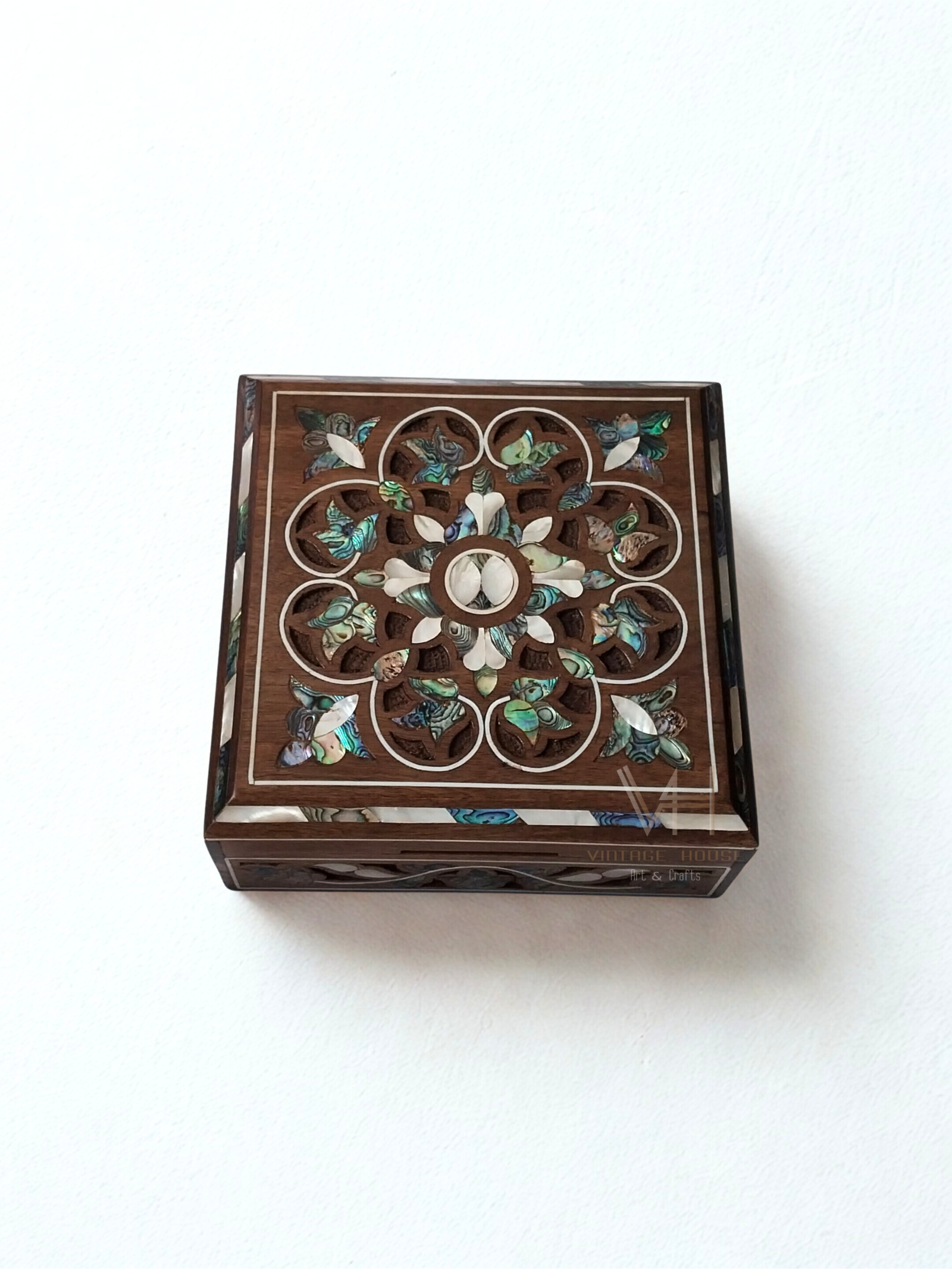 Mystère – Hand-Engraved Luxury Jewellery Box ( Square)