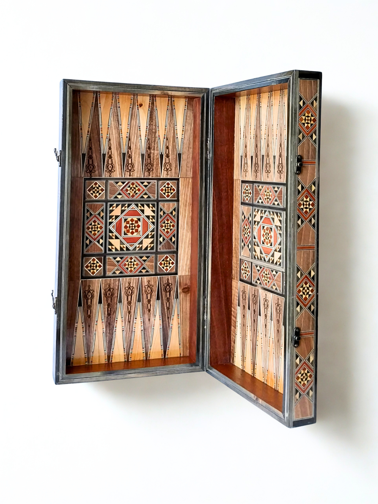 Handmade beech wooden marquetry Backgammon and chess board - Image 3