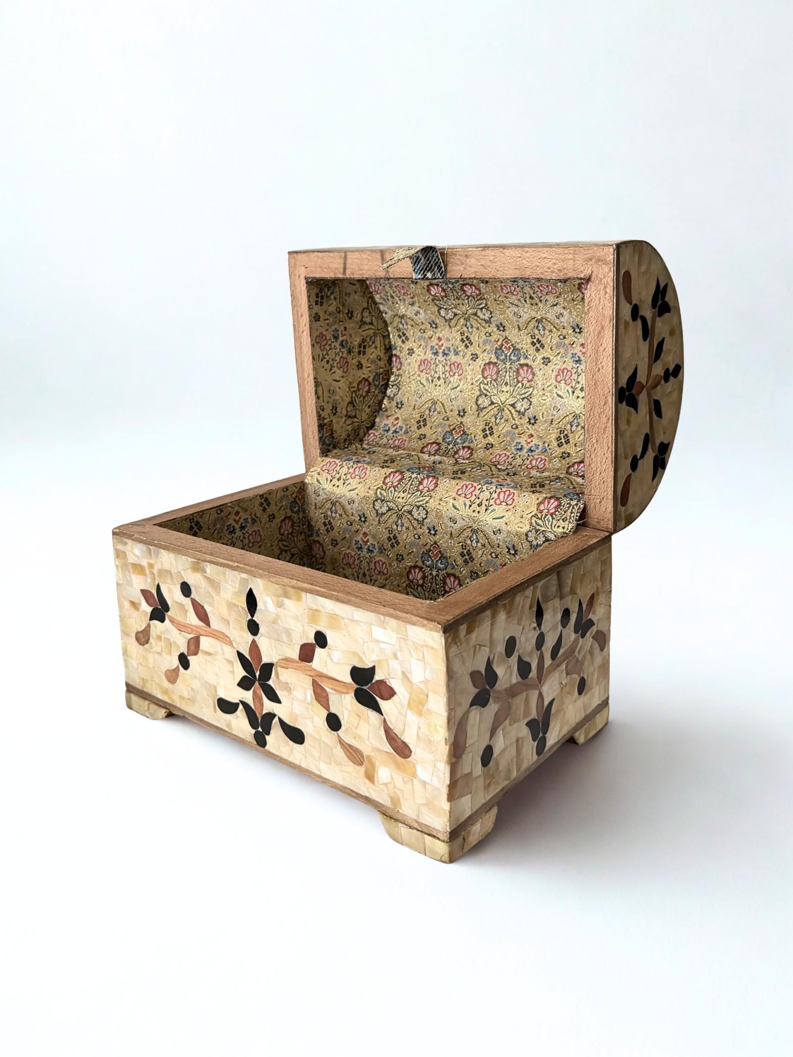 Handcrafted Beech Wood Jewelry Box with Genuine Mother of Pearl Inlay – Floral Design - Image 5